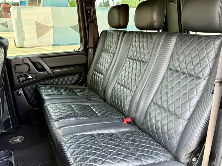Mercedes-Benz G-Class 2018 AMG G 63 — фото 10