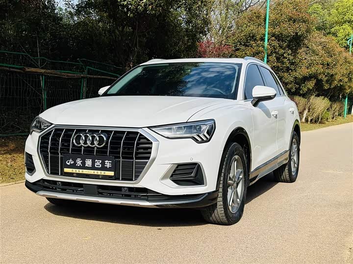 Audi Q3 2021 35 TFSI — фото 1