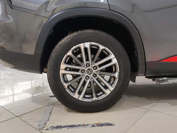 Changan CS75 PLUS 2022 1.5 T ATLuxury — фото 6