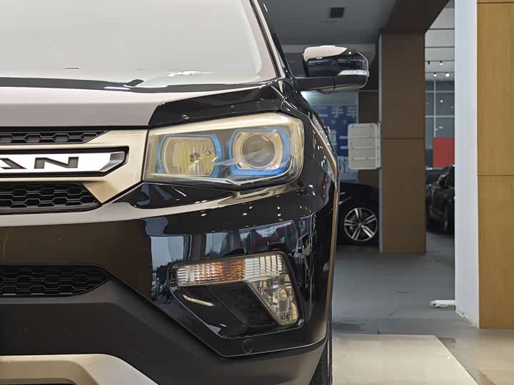 Changan CS75 2014 2.0 L MTLeading V — фото 2