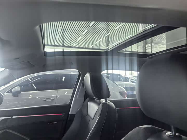Audi Q3 2023 40 TFSI RS — фото 13