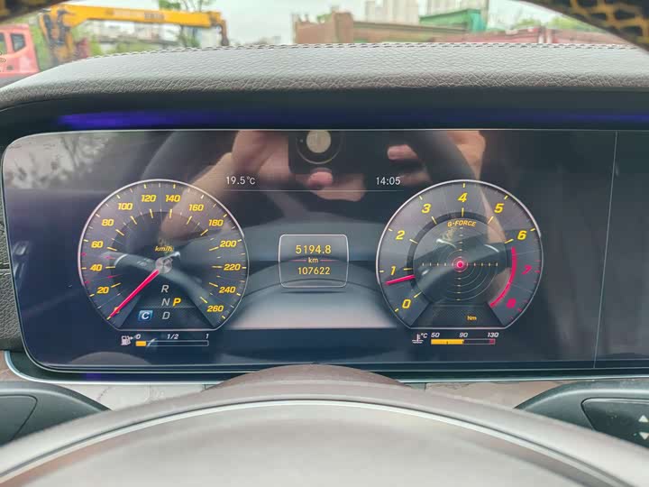 Mercedes-Benz E-Class 2018 E 200 L — фото 11