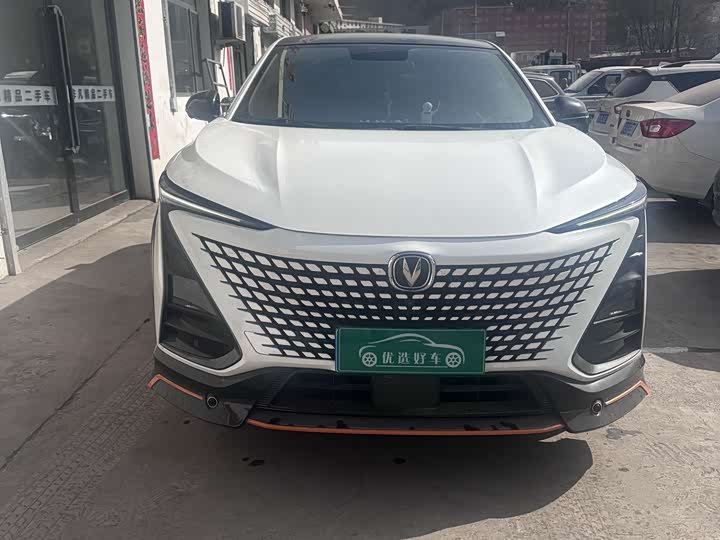 Changan UNI-T 2022 1.5 T Premium — фото 2