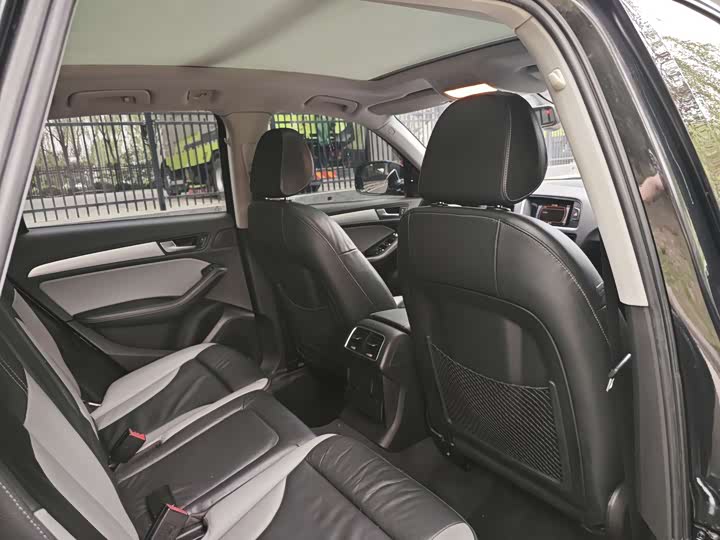 Audi Q5 2017 Plus 40 TFSI — фото 12