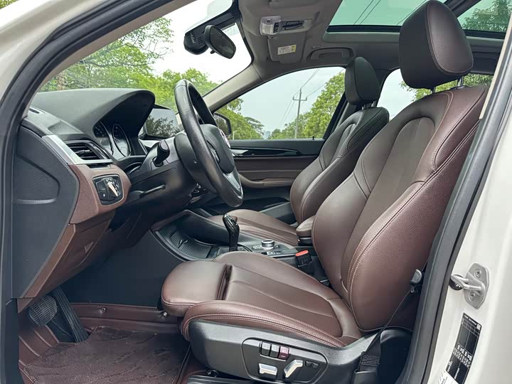 BMW X1 2021 s Drive 20 Li — фото 25