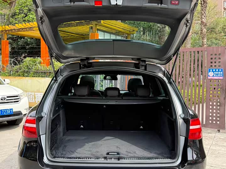 Mercedes-Benz GLC 2017 AMG GLC 43 4 MATIC — фото 17