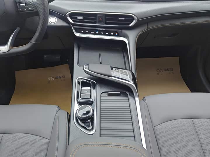 Changan UNI-T 2022 1.5 T Premium — фото 16
