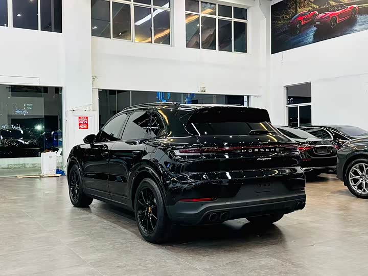 Porsche Cayenne 2024 Cayenne E-Hybrid 2.0 T — фото 4