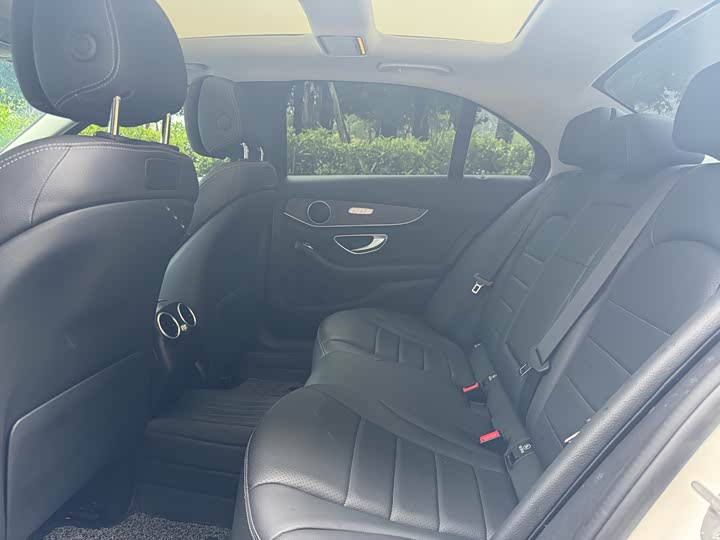 Mercedes-Benz C-Class 2018 C 200 L — фото 8