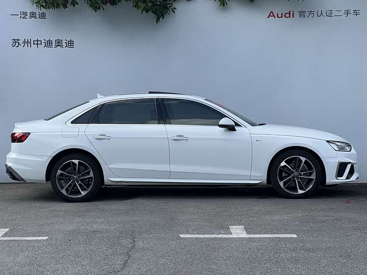 Audi A4L 2020 40 TFSI — фото 3