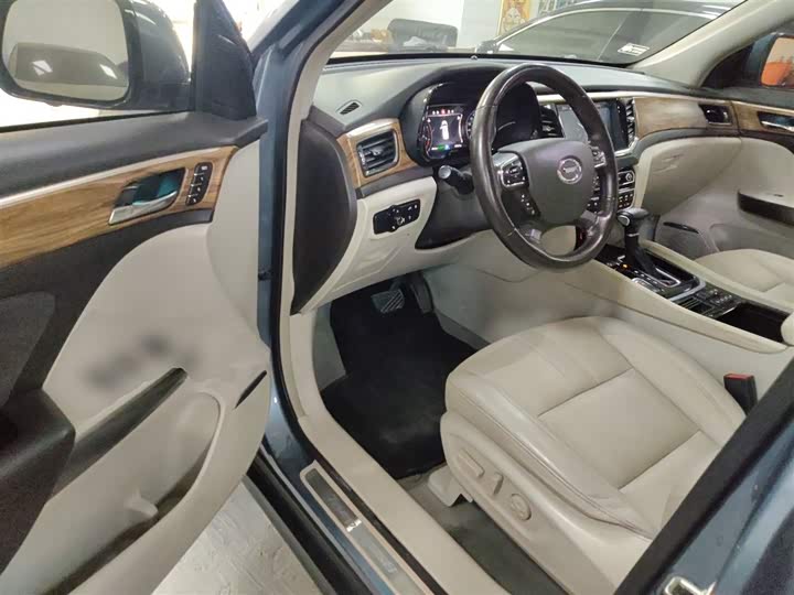 Trumpchi GS8 2017 320 T 2 WD ( ) — фото 12