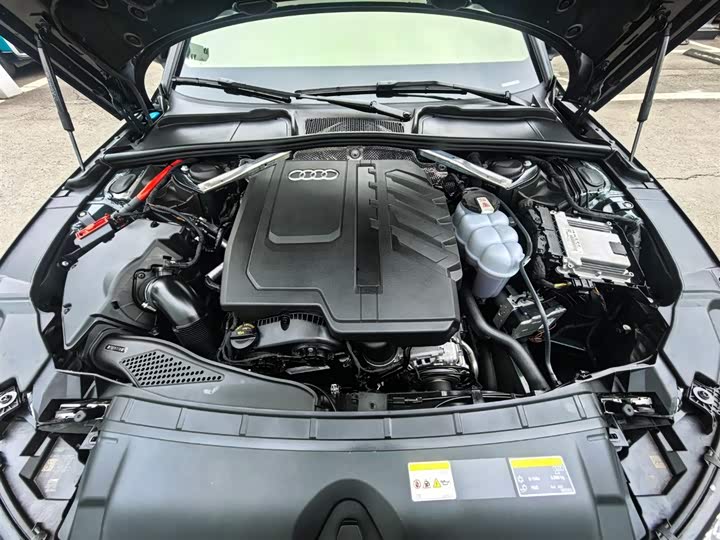 Audi A4L 2024 40 TFSI quattro RS — фото 6