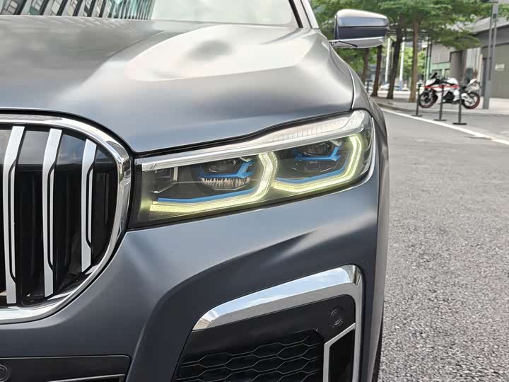 BMW 7-Series 2019 740 Li x Drive M — фото 19