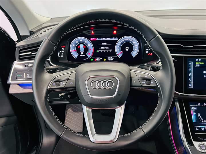 Audi Q7 2024 45 TFSI quattro S line Sport — фото 12