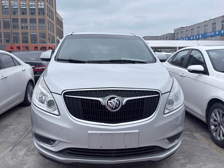 Buick GL8 2017 25 S Comfort V — фото 1