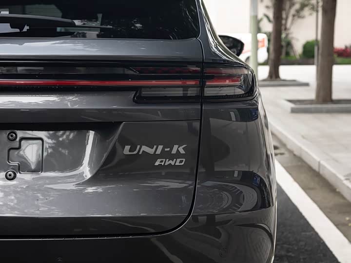 Changan UNI-K 2021 2.0 T Premium — фото 12