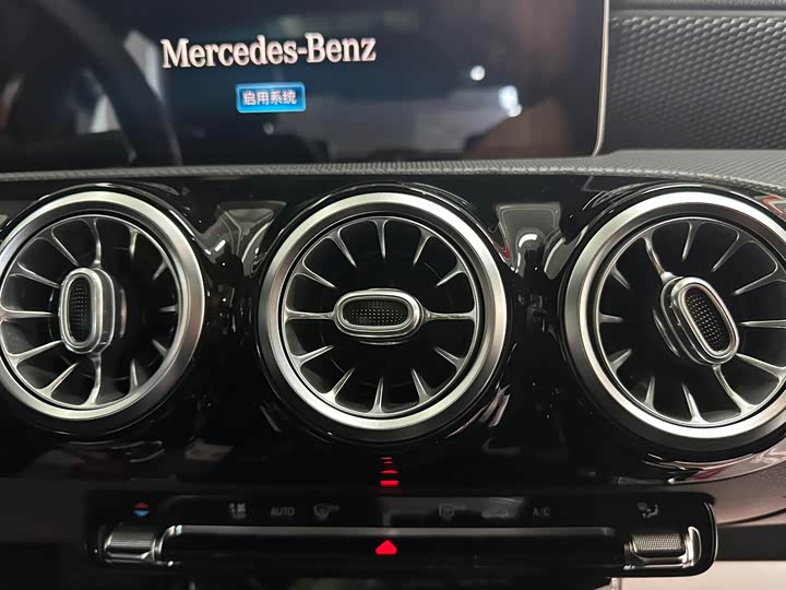Mercedes-Benz A-Class 2020 A 200 L — фото 11