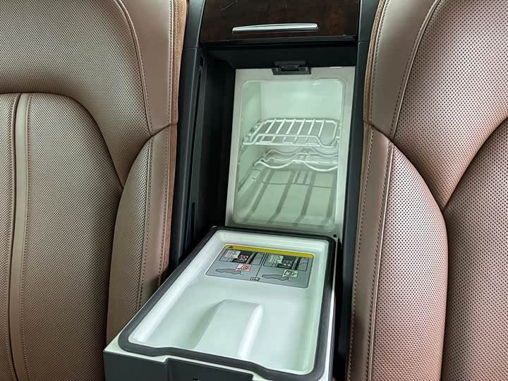 Audi A8 2014 A 8 L 6.3 FSI W 12 quattro Flagship — фото 14