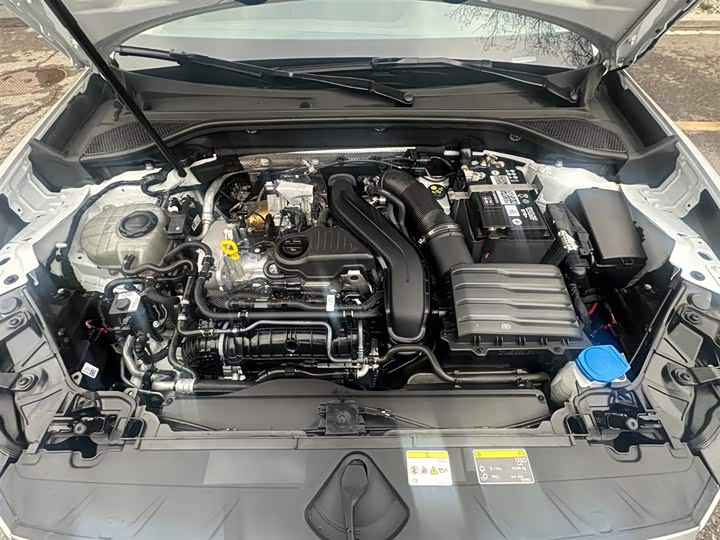 Audi Q2L 2024 35 TFSI — фото 18