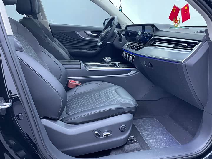 Hongqi HS5 2023 2.0 T Pro — фото 10