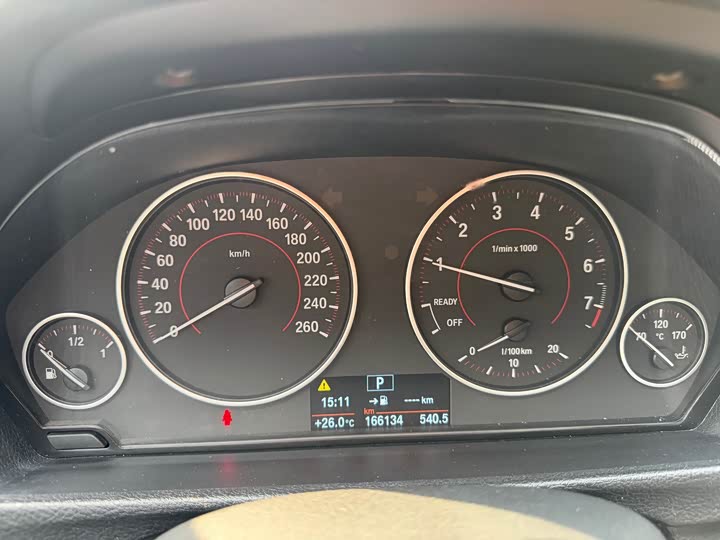 BMW 3 Series 320i M спорт — фото 14