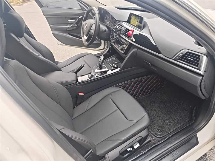 BMW 3 Series 320Li стиль — фото 6