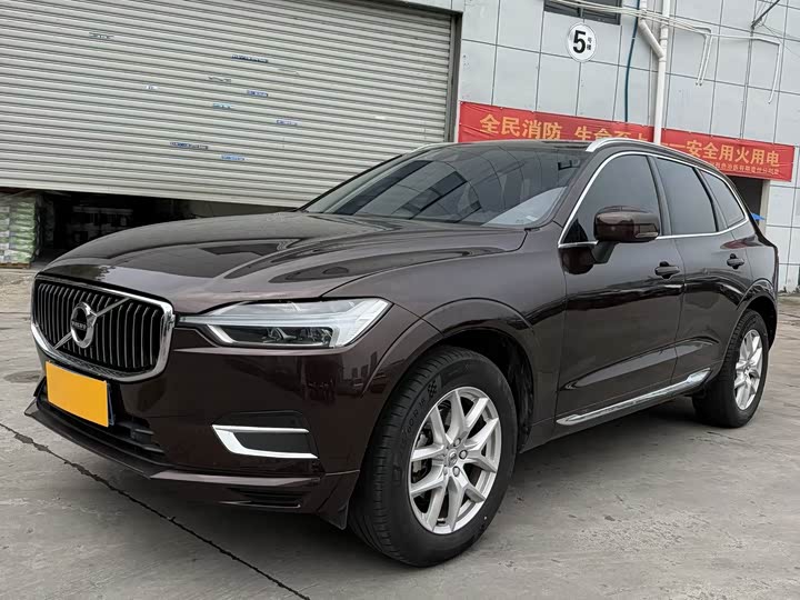 Volvo XC60 2020 T 5 4 WD — фото 1