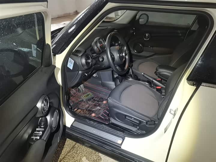 MINI Hatch — фото 16