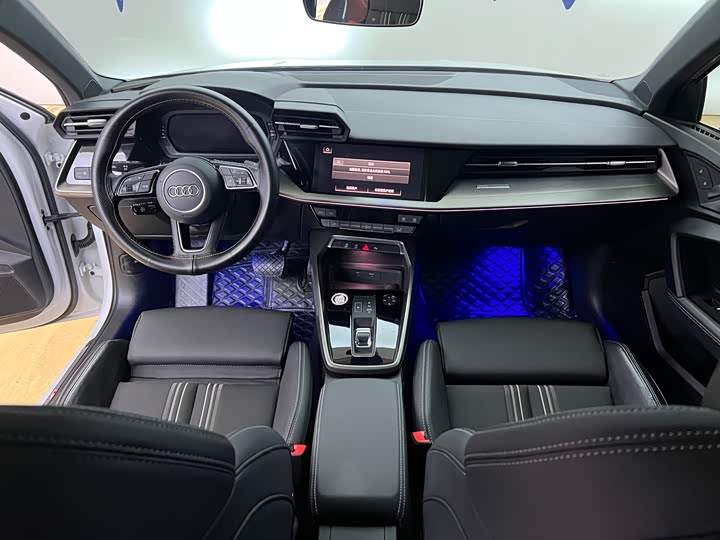 Audi A3 2023 A 3 L Limousine 35 TFSI Sport — фото 9