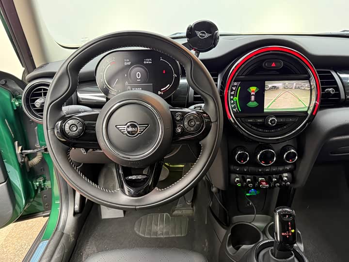 MINI Hatch — фото 11