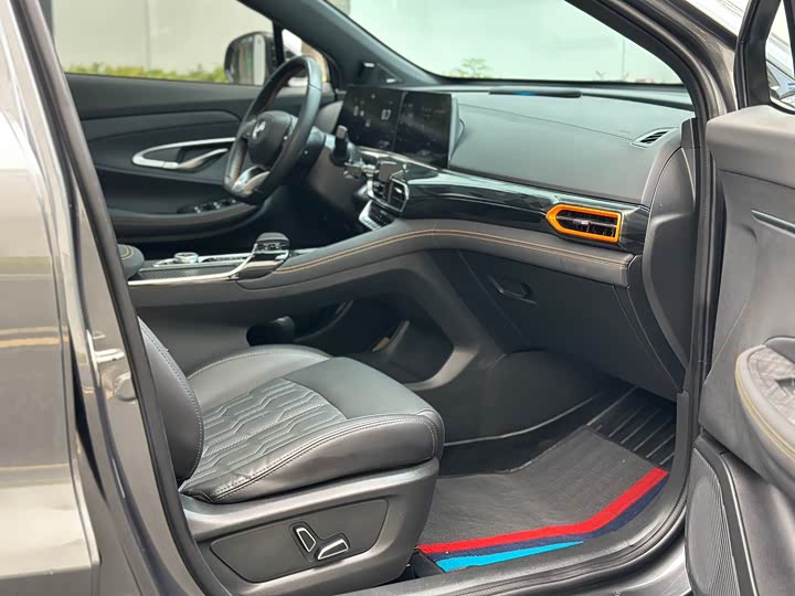 Changan UNI-T 2020 1.5 T Flagship — фото 8