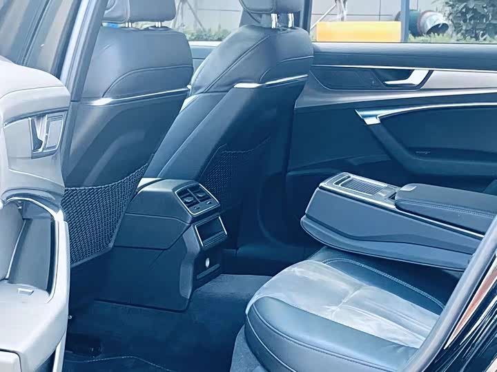 Audi A6L 2020 40 TFSI — фото 4