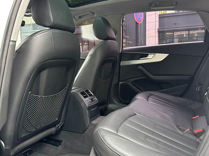 Audi A4L 2019 40 TFSI V — фото 6