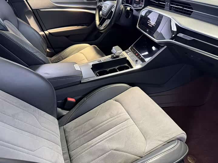 Audi A6L 2023 45 TFSI — фото 12