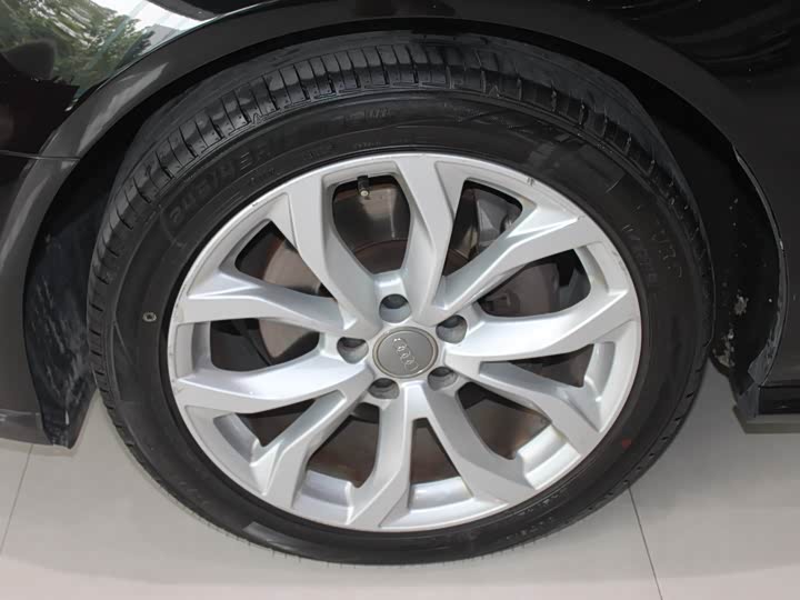 Audi A6L 2018 30 35 TFSI — фото 8