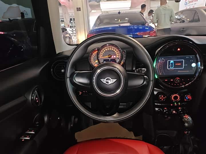 MINI Hatch — фото 11