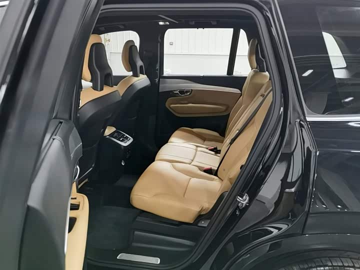Volvo XC90 2018 T 6 5 — фото 15