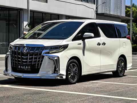 Toyota Alphard — фото 22