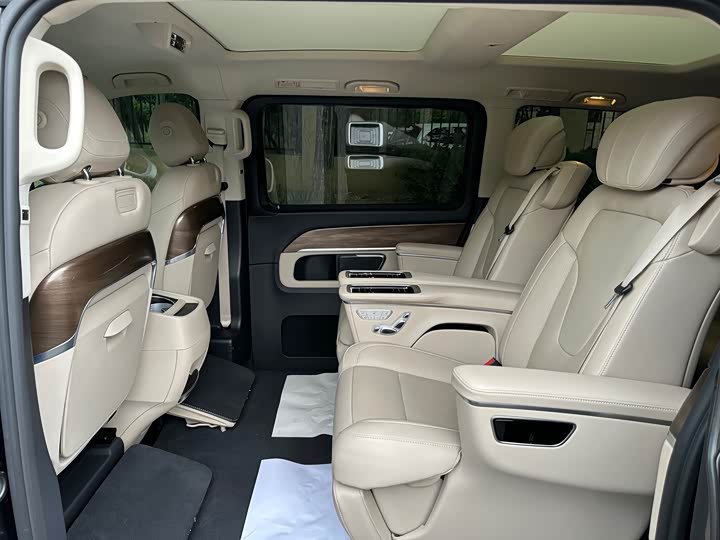 Mercedes-Benz V-Class 2022 V 260 L — фото 11