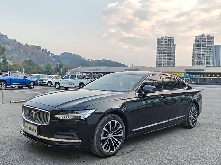 Volvo S90 2024 B 5 — фото 1