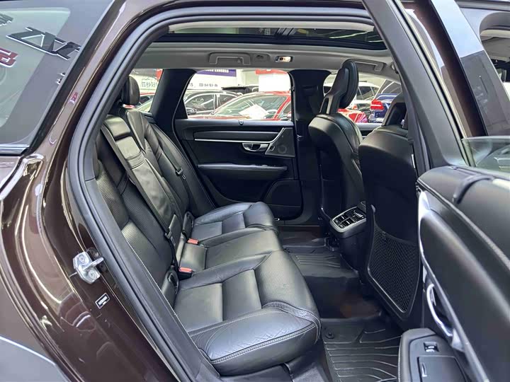 Volvo V90 2017 Cross Country T 5 AWD — фото 6
