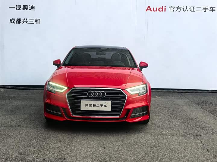 Audi A3 2019 Limousine 35 TFSI V — фото 2