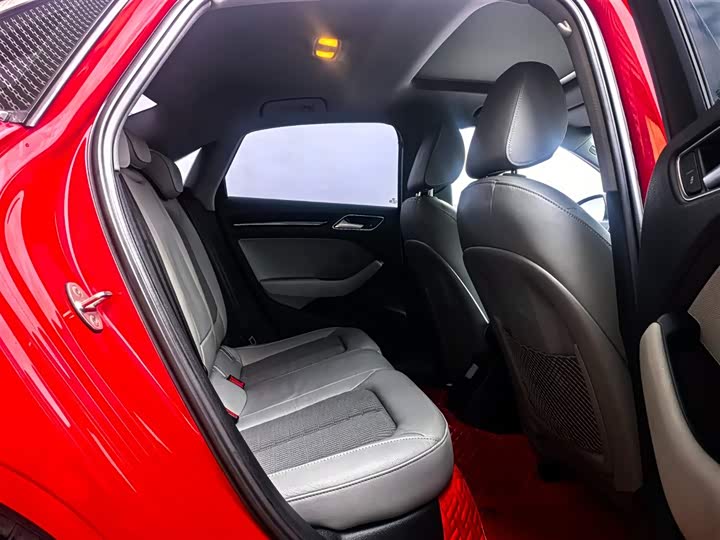 Audi A3 2019 Limousine 35 TFSI V — фото 11
