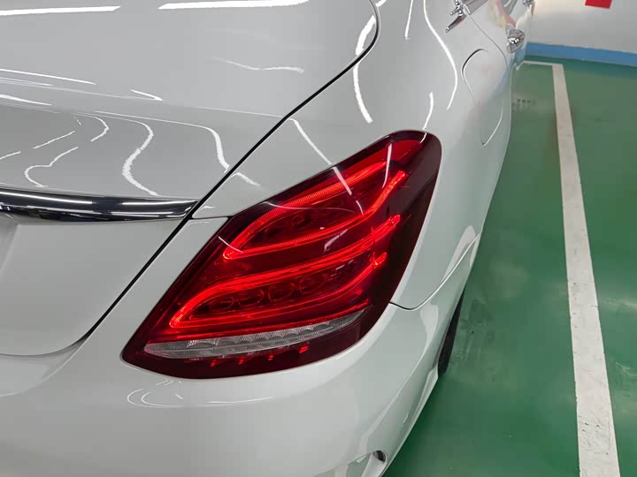 Mercedes-Benz C-Class 2018 C 200 L — фото 27