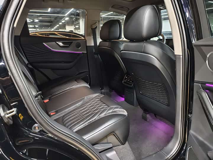Hongqi HS5 2023 2.0 T Pro — фото 12