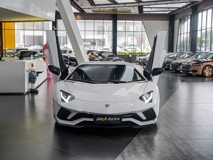 Lamborghini Aventador 2017 Aventador S — фото 9