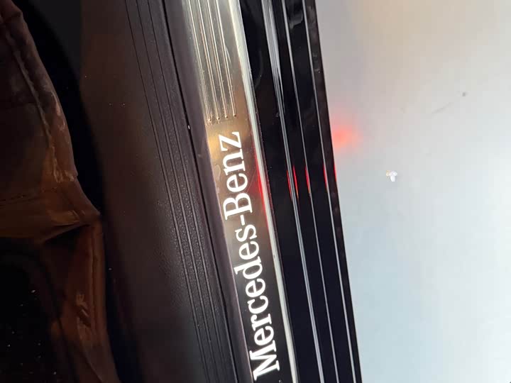 Mercedes-Benz E-Class E 300 L стиль — фото 11