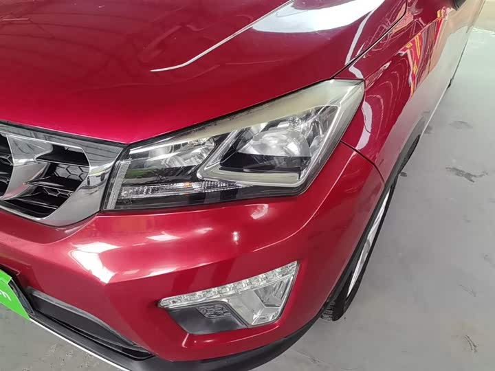 Changan CS15 2016 1.5 L AT — фото 24