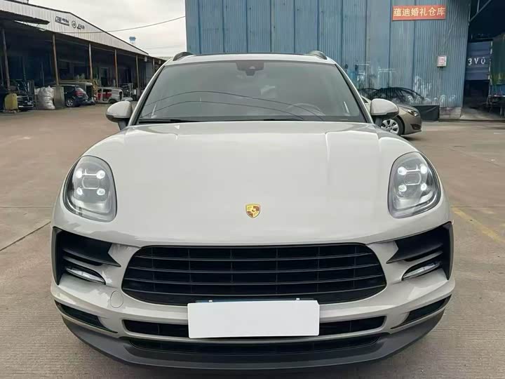 Porsche Macan 2021 Macan 2.0 T — фото 2