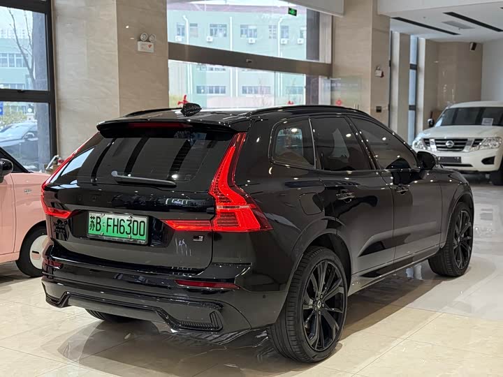 Volvo XC60 Hybrid 2025 Hybrid 4 WD — фото 18